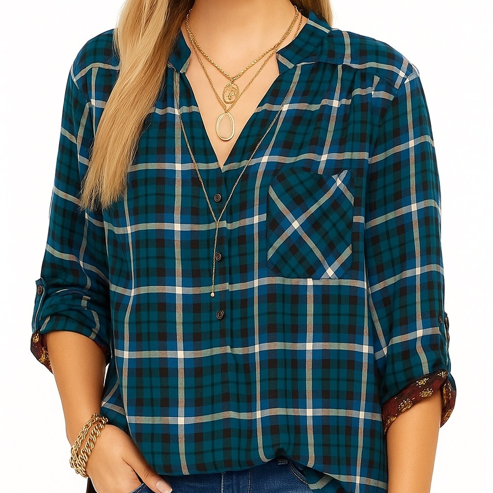 ROMEO & JULIET COUTURE | MID-BUTTON UP BLOUSE | PLAID BLUE & GREEN | SMALL